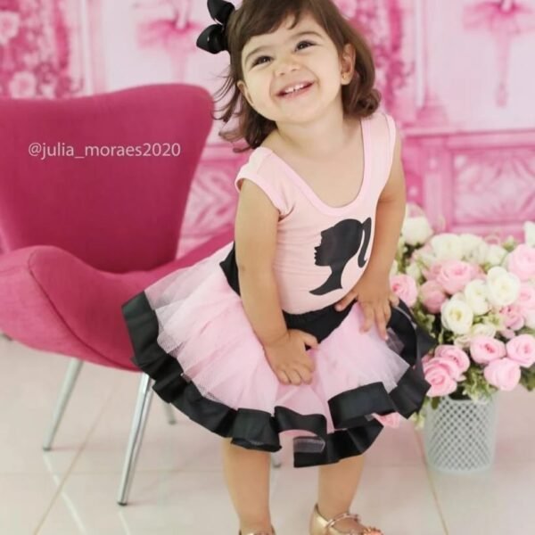 Barbie tule